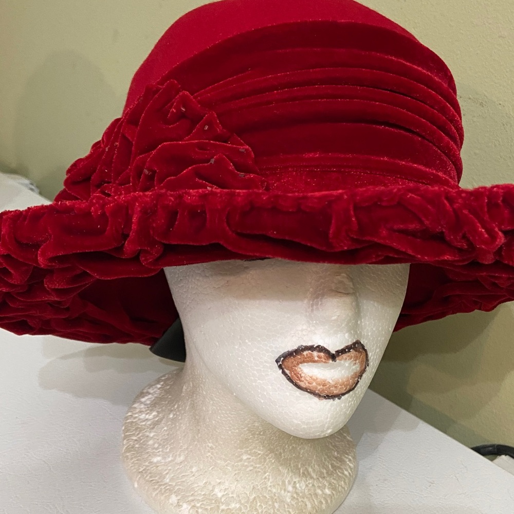 NWT Beautiful Velvet Dress / Church Hat by Plaza Suite